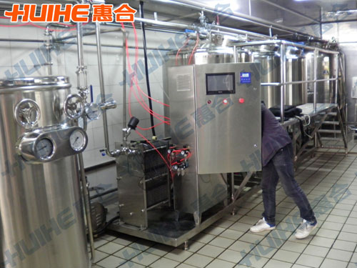 江蘇南通1500L全自動CIP清洗系統(tǒng)調(diào)試現(xiàn)場圖2