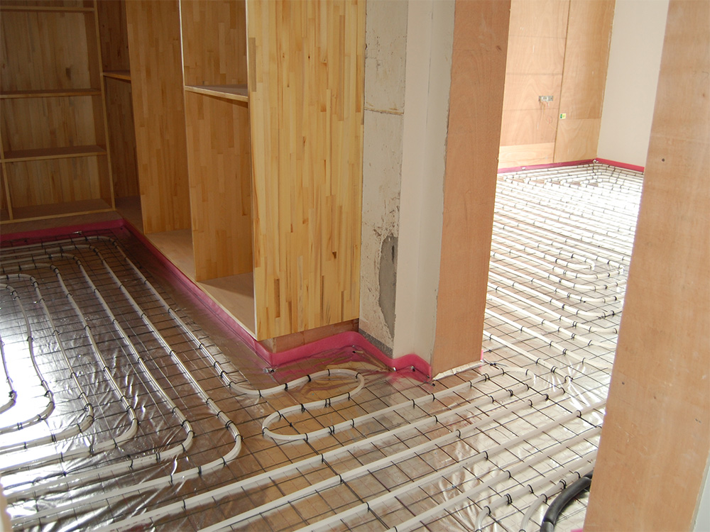 地?zé)峋W(wǎng)片